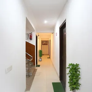 3* Hotel Capital O Ram Krishna Residency Near Artemis Hospital